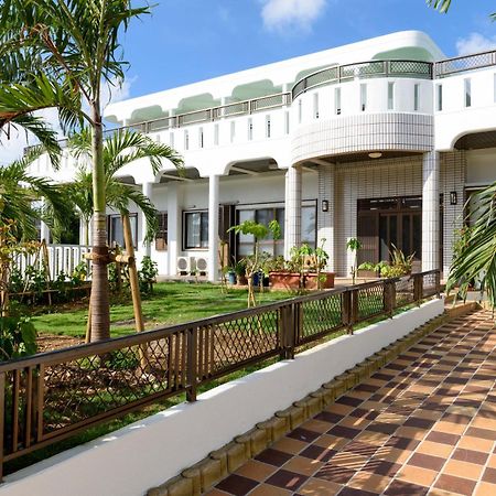 Miyakojima White House Villa Exterior photo