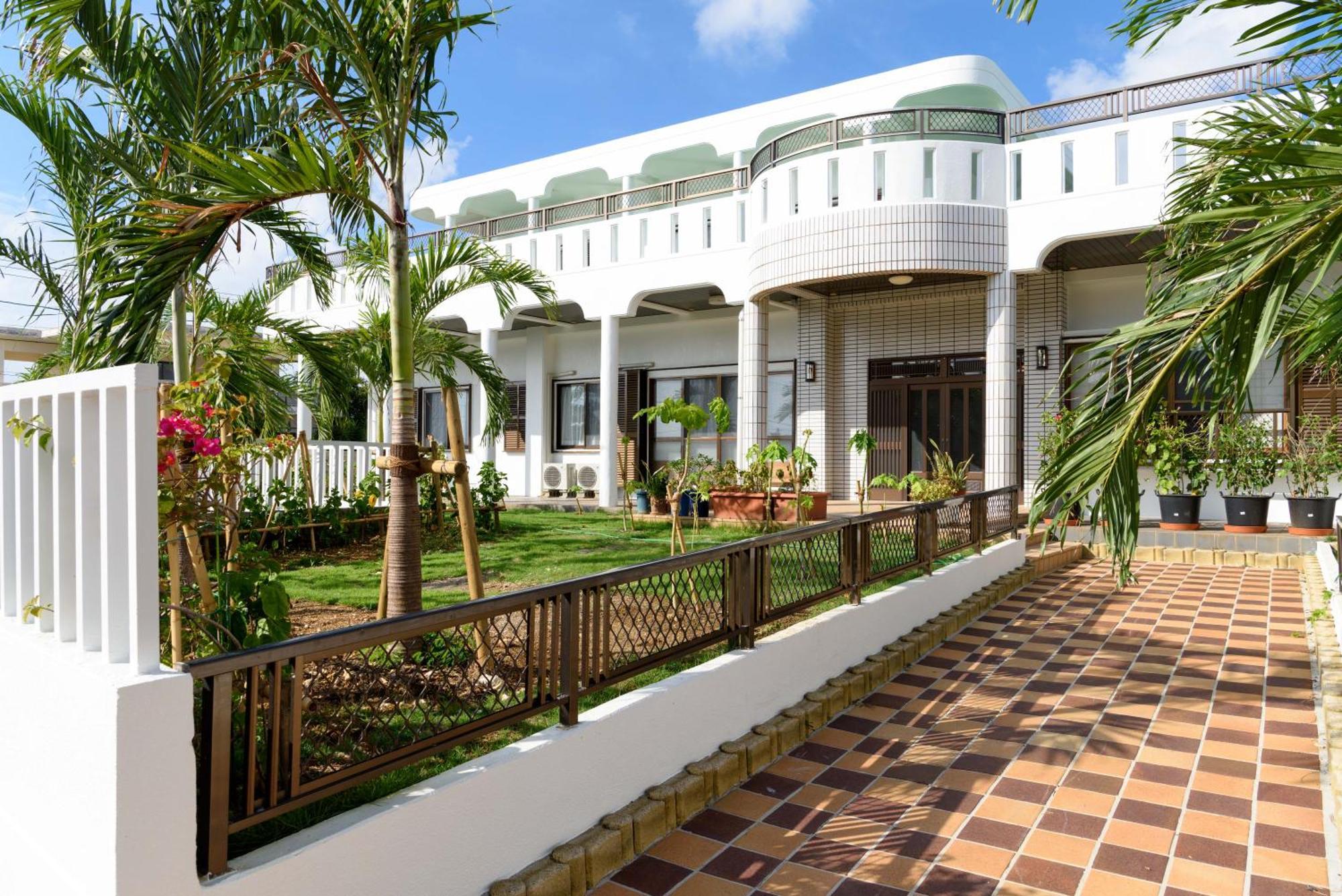 Miyakojima White House Villa Exterior photo